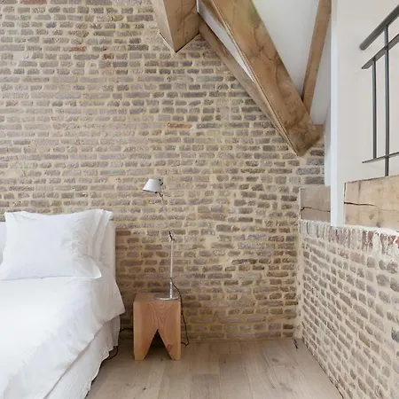 Cour 8 Lofts Kır Evi *