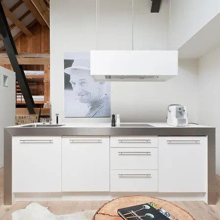 Cour 8 Lofts *